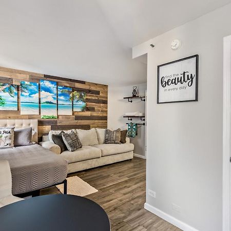 Inviting Waikiki Grand Hotel Room One Block To Beach! Honolulu Buitenkant foto