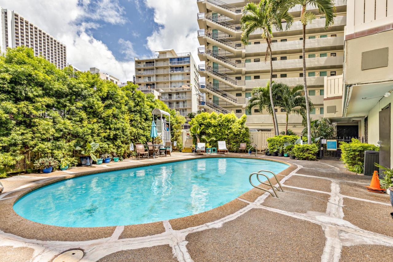 Inviting Waikiki Grand Hotel Room One Block To Beach! Honolulu Buitenkant foto